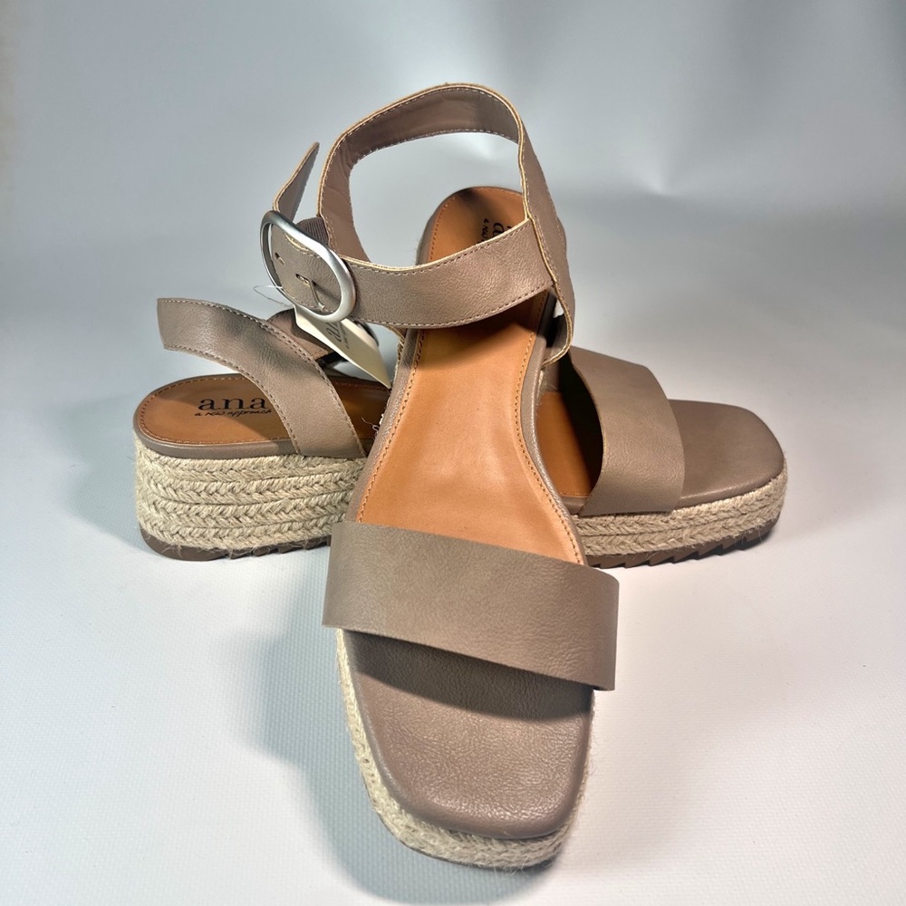 a.n.a Tan Women's Sandals 11